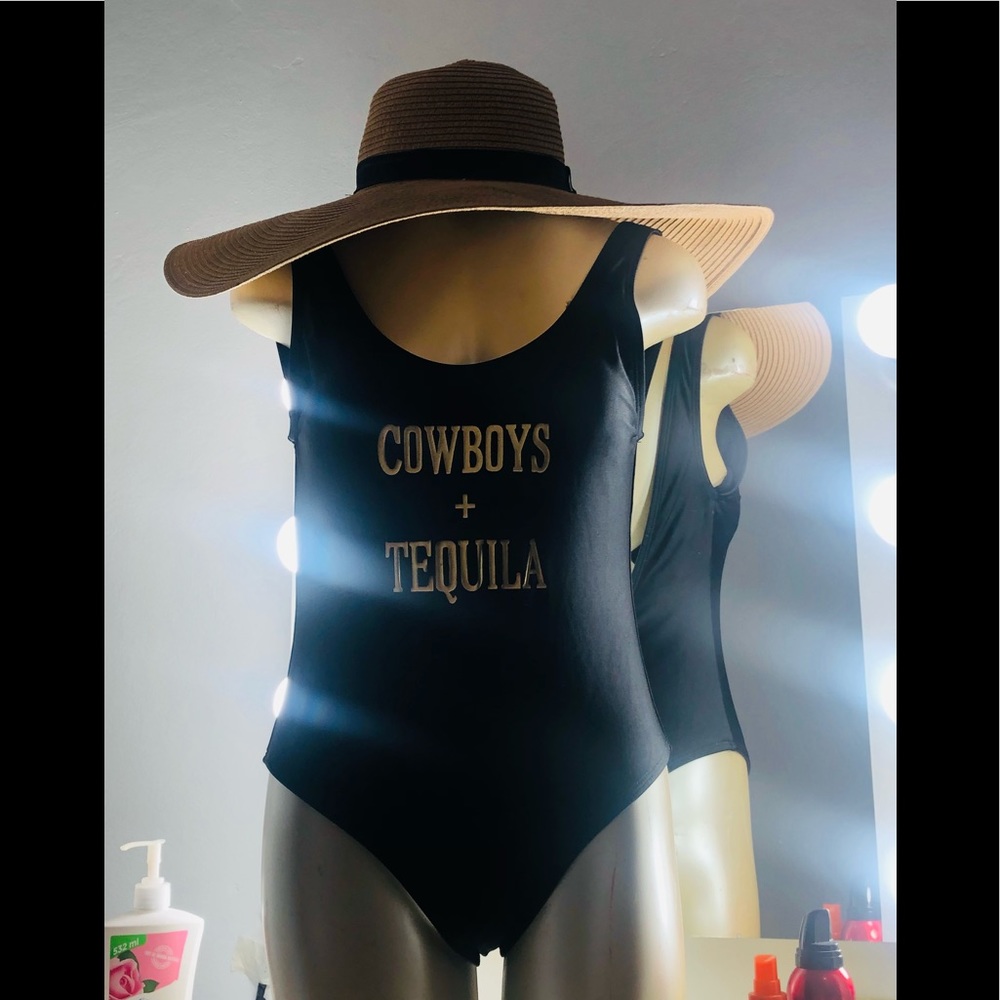 Size medium - Picture 2 of 2